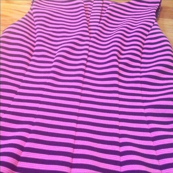 Lilly Pulitzer Brielle Dress. Small - Picture 3 of 8